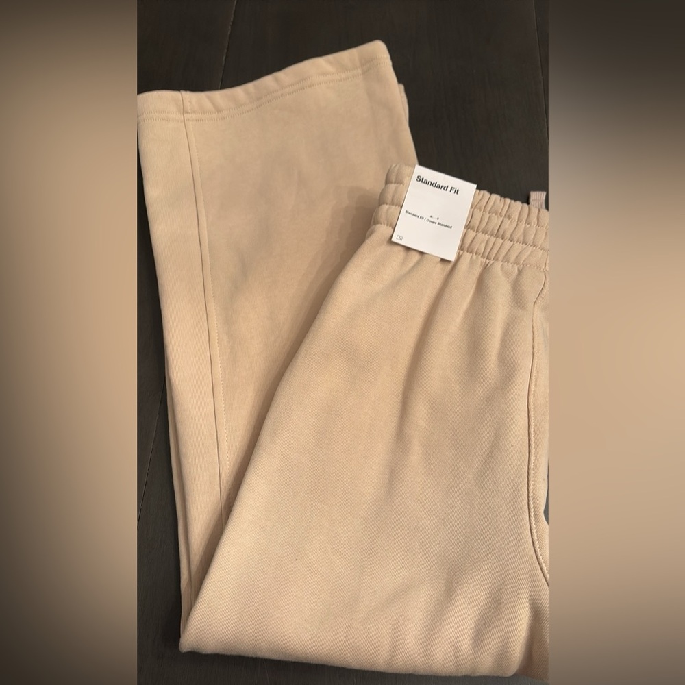 Nike youth small Kids Cream Jogger Pants